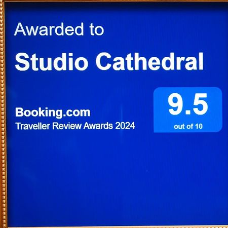 Studio Cathedral Brăila Exterior foto