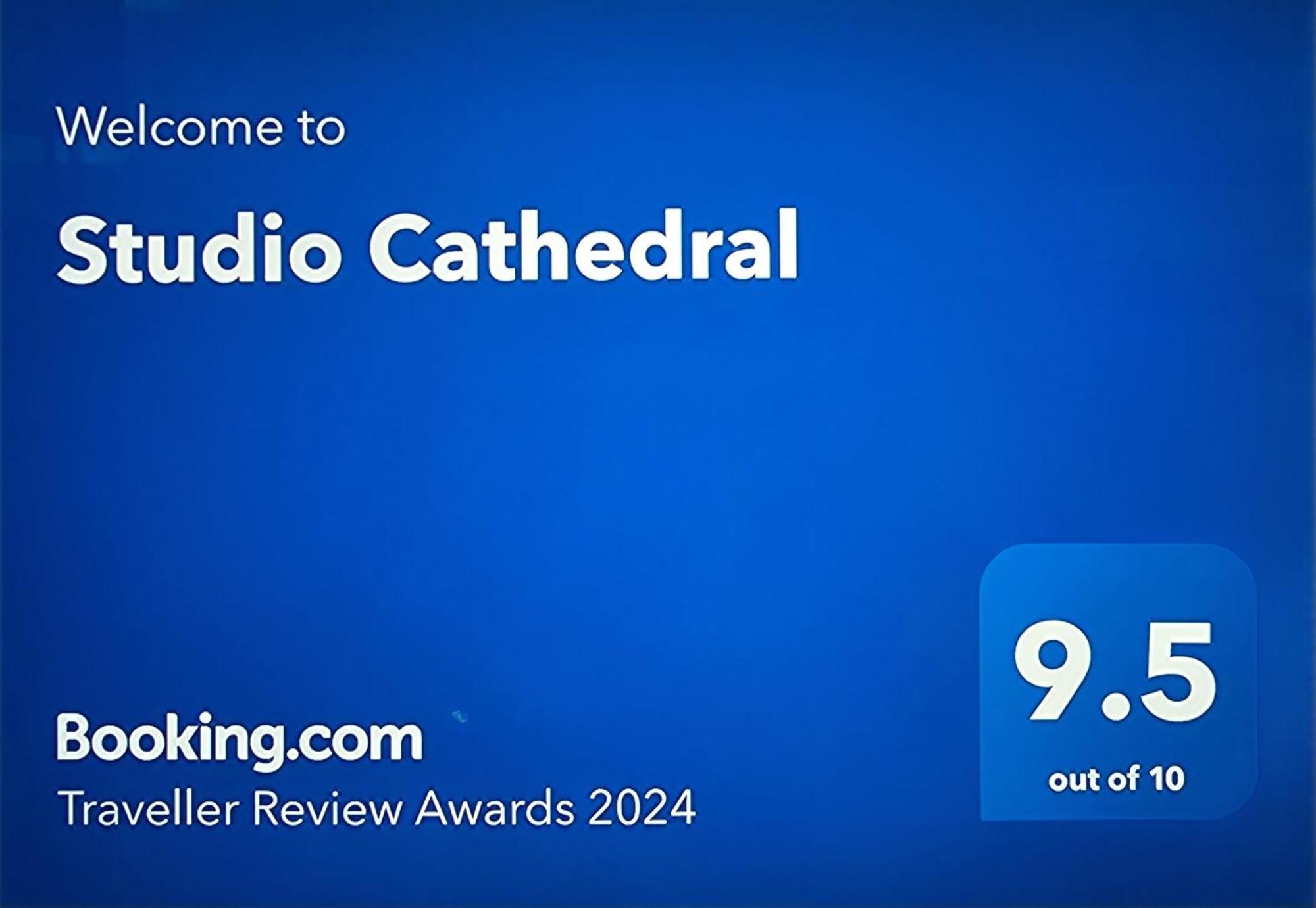 Studio Cathedral Brăila Exterior foto